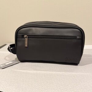 Kenneth Cole Reaction Black Toiletry Bag
